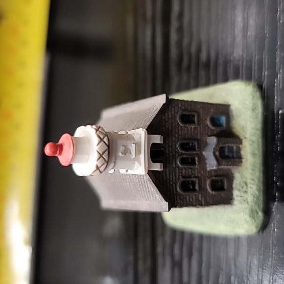 Lenox Thimble Lighthouses (set of 3) - Picture 4 of 9